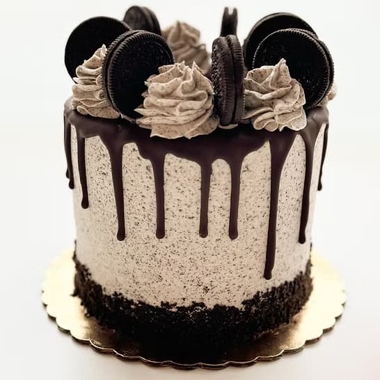 Oreo Drip Cake
