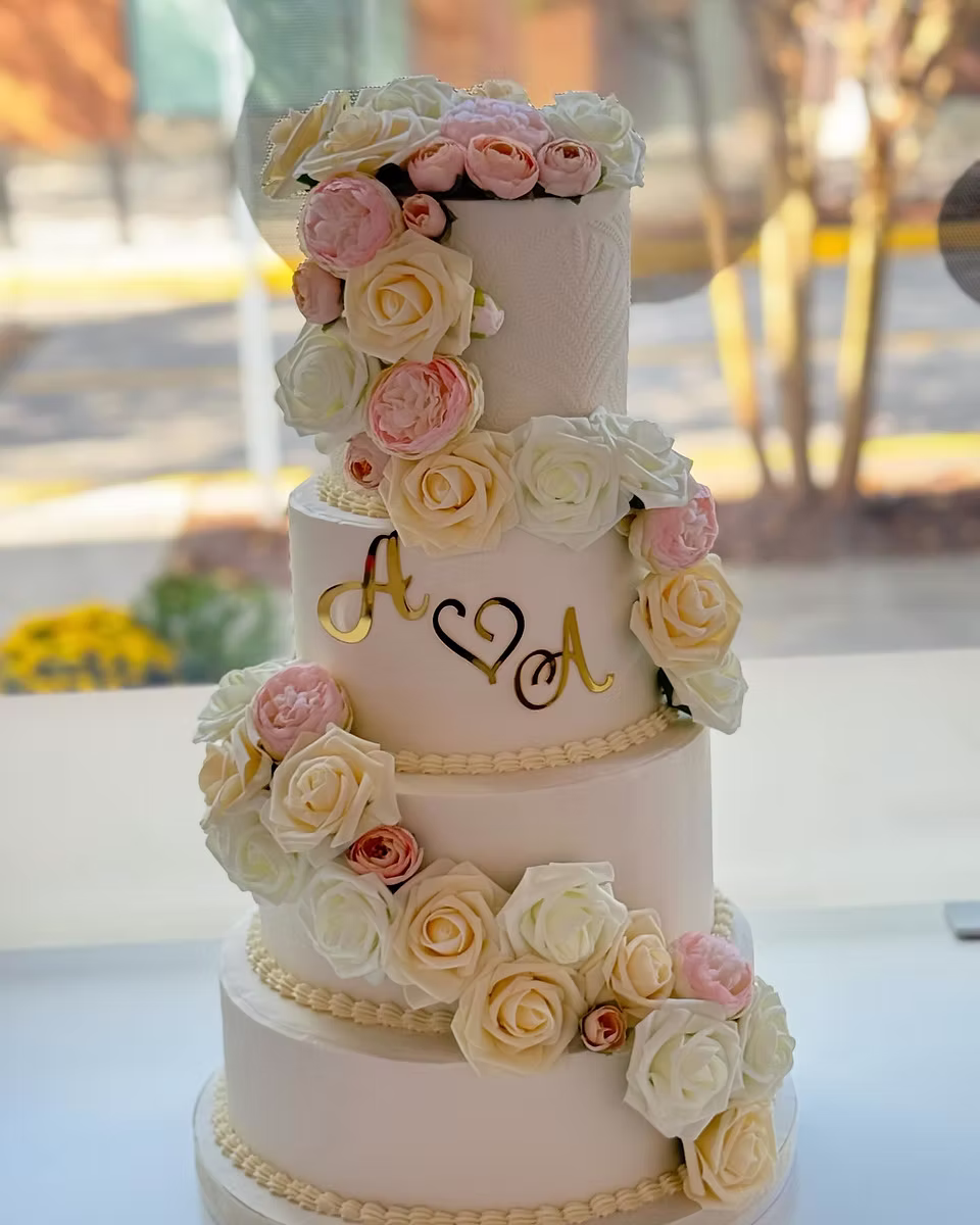 Cakes Made Just for You